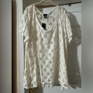 NWT Torrid ivory split back lace blouse scoop neck size 5 size 28/30 🌸